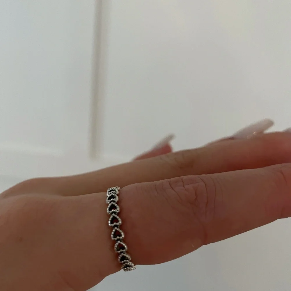 Perfect condition Pandora ring - Picture 6 of 9